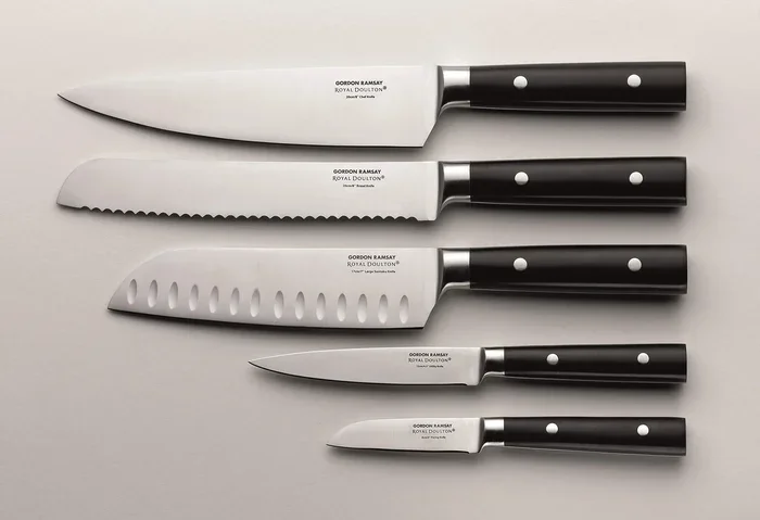 What Kitchen Knives Does Gordon Ramsay Use and Recommend